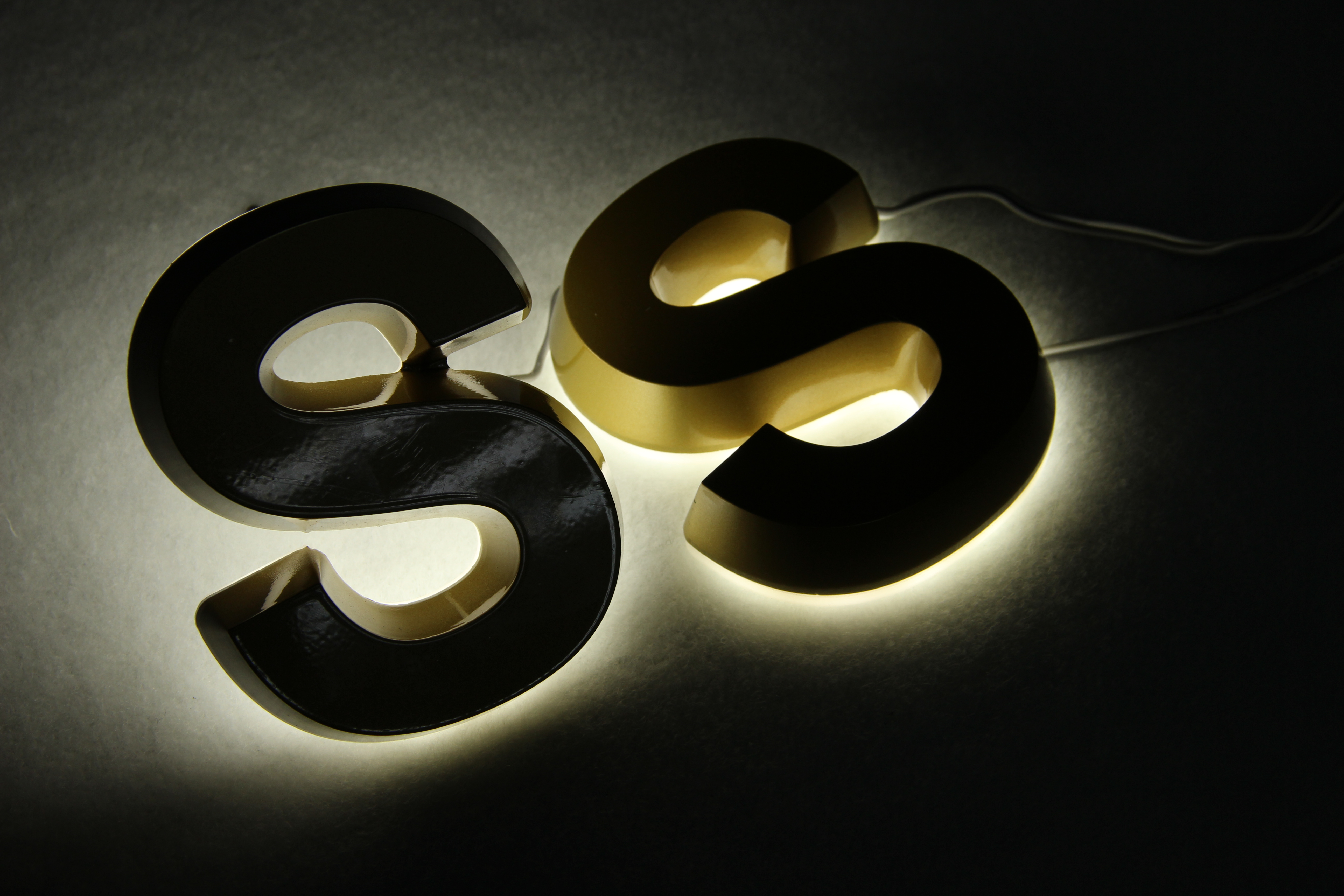 led側面發(fā)光字